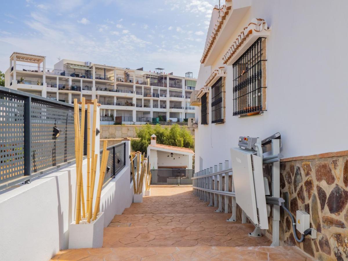 Cubo'S Hostal William'S Sunny 5 With Breakfast Torre de Benagalbon Exterior foto